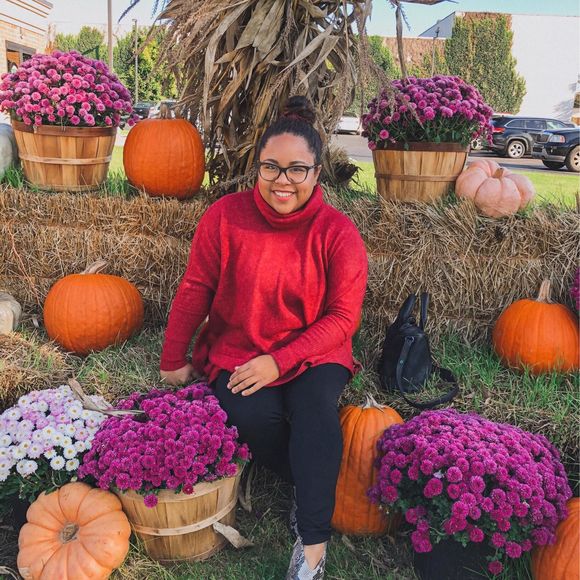 Meet your Posher, Destiny - Picture 2 of 5